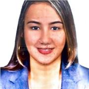 Profesora especializada en la enseñanza para estudiantes de primaria. Los resultados de mis alumnos son lo primero. Por eso he desarrollado mi método de enseñanza enfocado a crear clases amenas, con el fin de que se pueda aprender de una forma entretenida